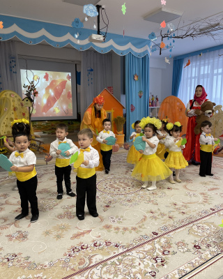 В детском саду  «Карлыгаш» проходит праздник «Золотая осень»