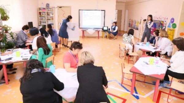 Балабақша қызметкерлері тәрбие берудің инновациялық әдістерін үйренуде